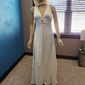 FINAL CLEARANCE Nwt Wedding Dress Ivory Halter Style By Davids Bridal  Size 8